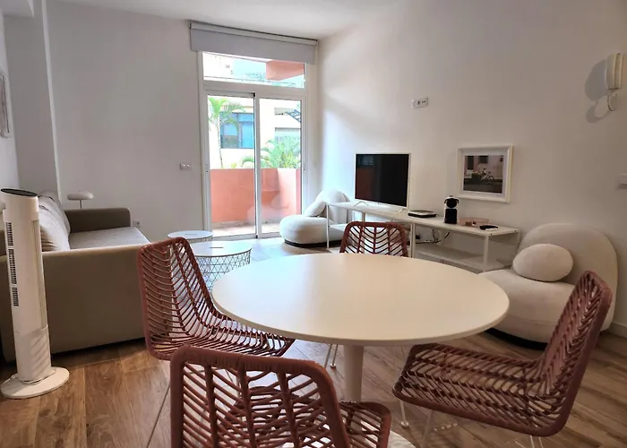 Pink Alta Apartment With Pool